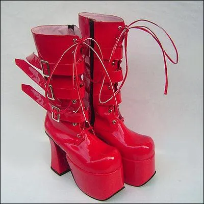 Qui porte toujours ces chaussures ?