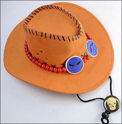 À qui appartient ce chapeau ?