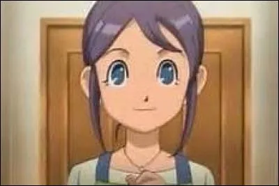 Comment s'appelle ce manager, fille ?