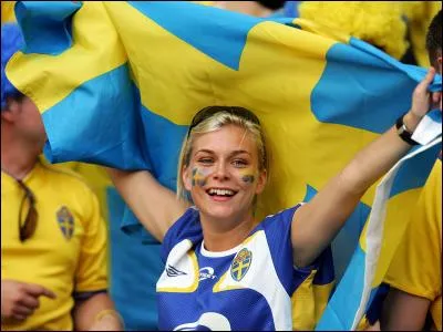 Là, je ne vous donnerai que la ville... dont le pays porte ses couleurs, le jaune et le bleu ! Alors ?