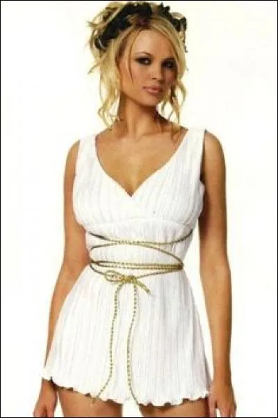 Cette beauté, femme de Ménélas, sera la cause directe de la guerre de Troie. Qui est-elle ?