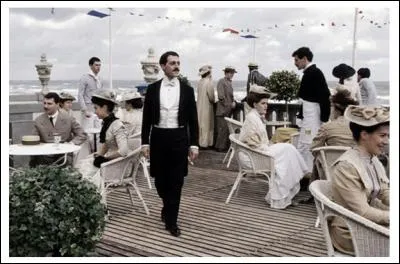 Quel est ce film sorti en 1998, avec Catherine Deneuve, Emmanuelle Béart et Vincent Pérez ?