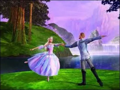 Dans "Barbie et le Lac des cygnes", Odette est la fille...