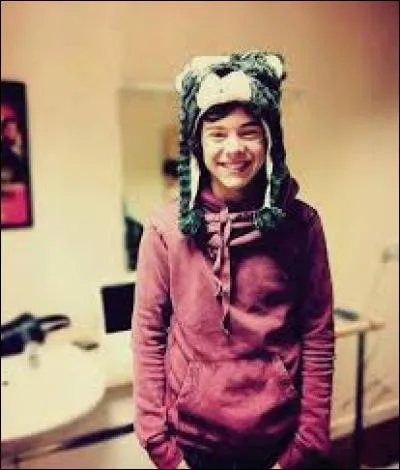 Lorsqu'il était petit, contre quoi prêtait-il ses crayons ?