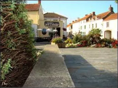 Ville de l'arrondissement de Saint-Nazaire, La Plaine-sur-Mer se site dans le département ...