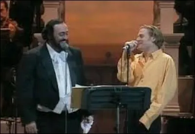 Cette fois-ci, il ne chantera pas Robin des Bois !