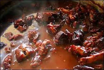 Lorsque vous allez dans un restaurant en Lozère et que vous demandez de la pouteille, avec quelle boisson risque-t-on de vous la servir ?