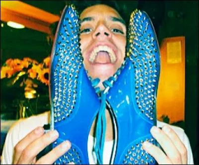 Quel partenariat a-t-il pour ses chaussures ?