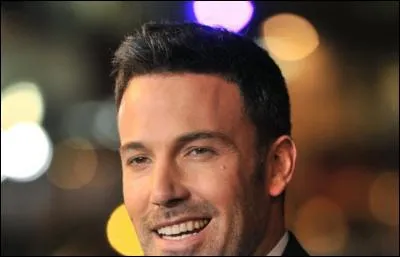 Il a ce qu'on appelle le front intelligent : normal, avec 154 de Q.I. Comment se nomme cet acteur ?