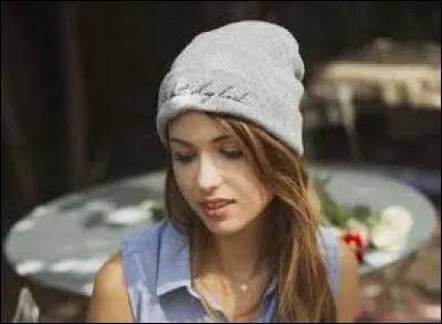 Quel est le titre de sa première vidéo ?