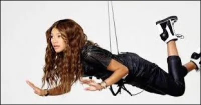 Apr&egrave;s les &eacute;tudes, quelle est la passion de K.C ?