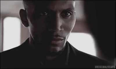 Qui est-ce ? (2 réponses)