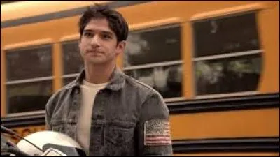 Côté physique, de quelle couleur sont ses yeux ?