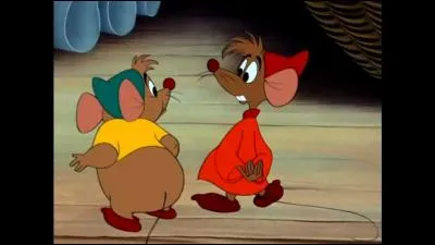 Comment s'appellent les deux souris dans "Cendrillon" ?
