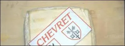 De quel animal vient le lait permettant la fabrication du chevret du Haut-Jura ?