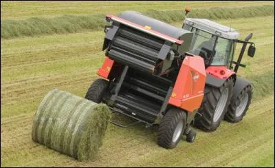 Que fait-il avec le tracteur ?