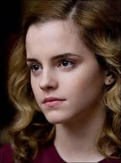 De qui Hermione est-elle jalouse dans Harry Potter 6 ?