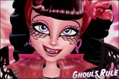 Quel est le nom de famille de Draculaura ?