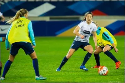 Qui est cette Bleue ?