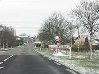Nous entrons &agrave; Colombey-les-Belles. Commune Meurthe-et-Mosellane, elle se trouve dans la nouvelle r&eacute;gion ...