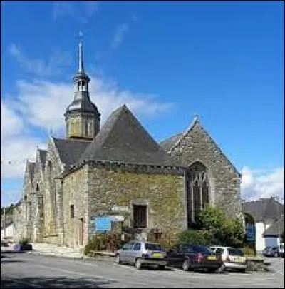 Voici l'&eacute;glise Saint-Jean-Baptise de Lanrelas. Commune Costarmoricaine, elle se situe en r&eacute;gion ...