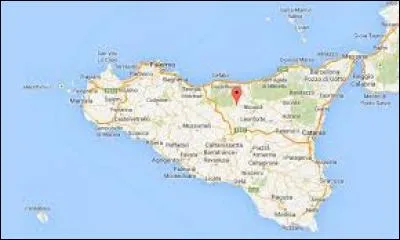 De quelle région d'Italie est originaire le vocable "omerta" (loi du silence) ?