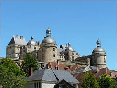 Quel fut le premier architecte du château de Hautefort ?