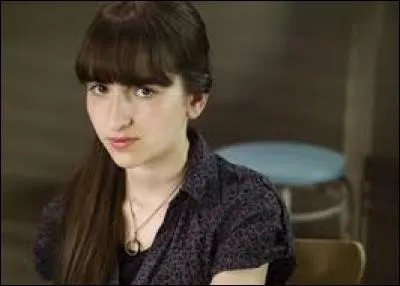 De qui Ève est-elle la sur ?