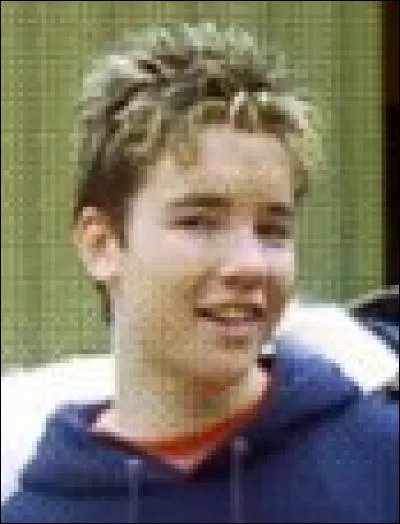 Dans l'épisode 7, pourquoi Veronica ne lit-elle pas les SMS que Murray lui envoie ?