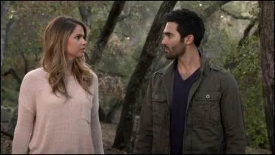 Quel est le lien de parenté entre Malia et Derek ?