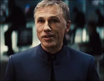 Qui est ce méchant dans le film "007 Spectre" ?