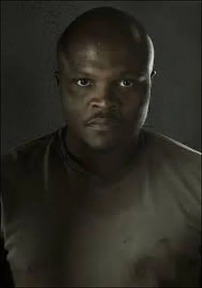 Qui est ce personnage et dites s'il est mort ?