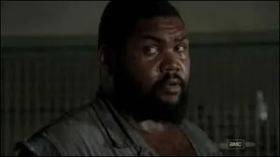 Qui est ce personnage et dites s'il est mort ?