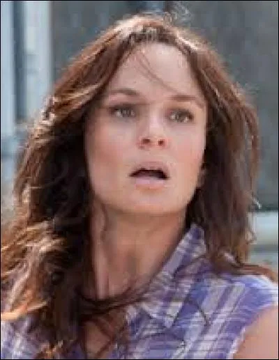 Qui est ce personnage et dites si elle est morte ?