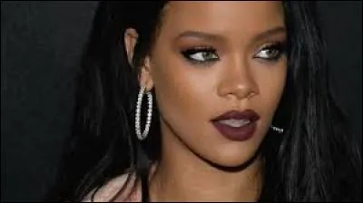 Qui est cette chanteuse ?