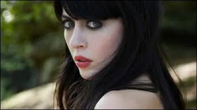 Qui est cette chanteuse ?