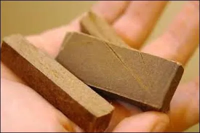 Malgrés son jeune âge, ma sœur s'est déjà tapé pas mal de barrettes de shit !