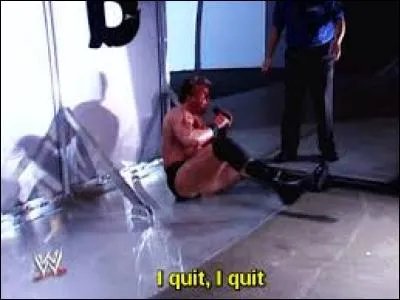 Qui sont les deux premières divas à avoir inauguré un "I Quit Match" féminin à la WWE ?