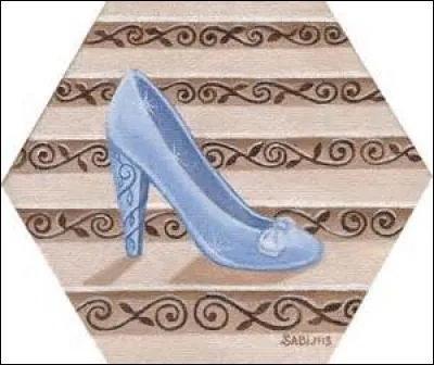 Que perd Cendrillon à la fin du bal ?