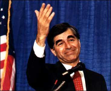 Gouverneur du Massachusetts de 1975 à 1991, il se présente aux primaires démocrates de 1988 et obtient l'investiture. Il est battu par G.Bush. De qui s'agit-il ?