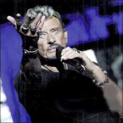 Retrouvez la chanson de Johnny Hallyday :