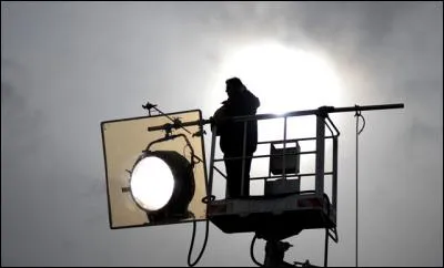 Qui chantait "Silence on tourne, lumières caméra..." ?