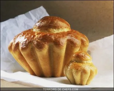 Quelle reine de France disait "Qu'ils mangent de la brioche" ?