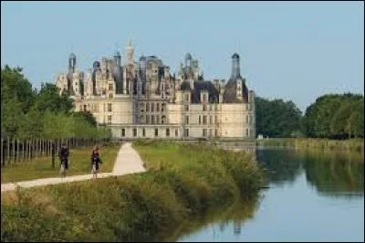 Combien de ch&acirc;teaux ce d&eacute;partement compte-t-il ?