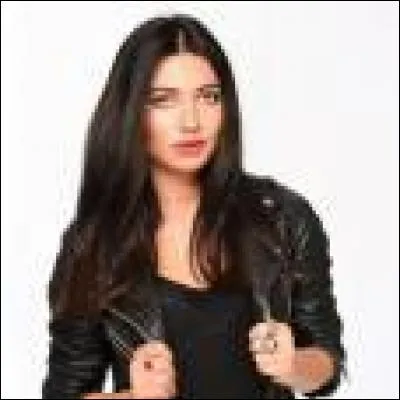 Qui est cette pr&eacute;tendante qui s'est fait remarquer d&egrave;s le premier &eacute;pisode ?