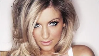 La compagne de Chris Smalling saurait-elle faire la cuisine sans casser un "e" ? Quel est votre avis ?