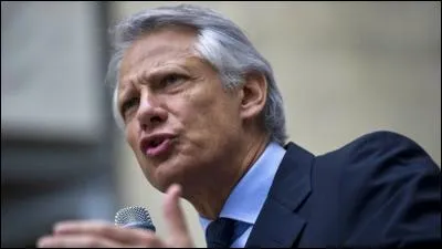 Il a été Ministre des Affaires Etrangères de 2002 à 2004, Ministre de l'Intérieur de 2004 à 2005 et Premier Ministre de 2005 à 2007. De qui s'agit-il ?