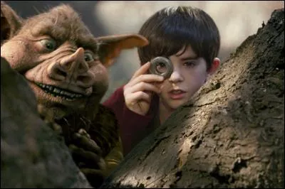 Dans quoi doivent-ils regarder pour voir les créatures merveilleuses de la forêt ?