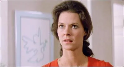 Comment s'appelle la mère de famille ?