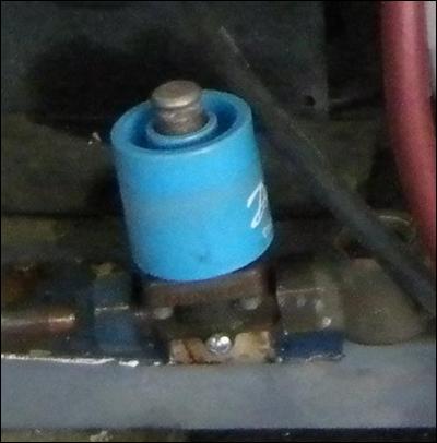 Quel est l'usage de ce cylindre bleu en dépannage ?